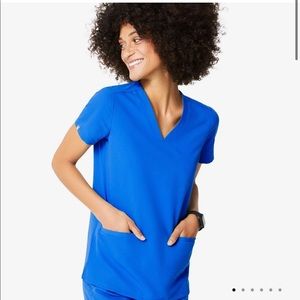 Figs Casma Three-Pocket Scrub Top